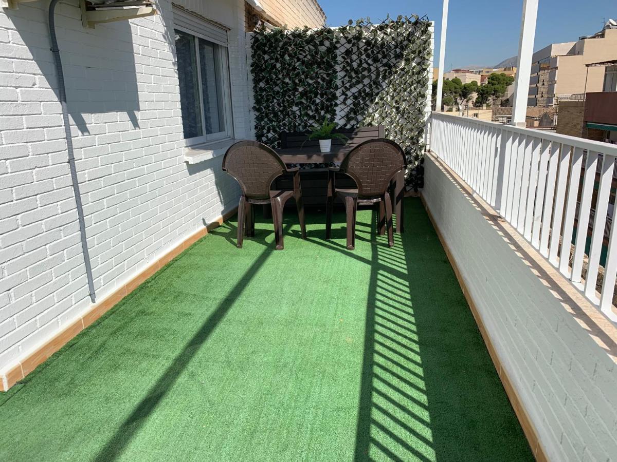 Atico Gaviota Terraza Y Parking Apartment Granada Exterior photo
